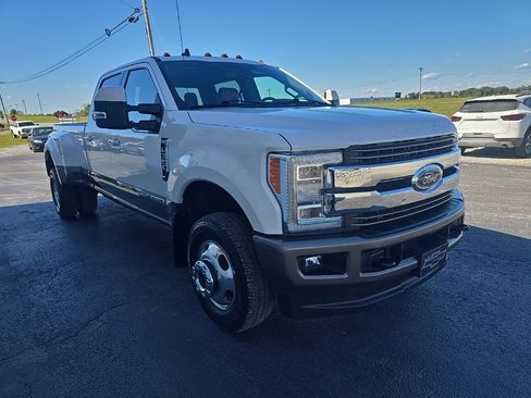 Used 2019 Ford F350 King Ranch w/ King Ranch Ultimate Package image 9