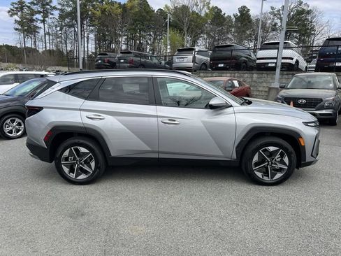 Certified 2025 Hyundai Tucson SEL image 8