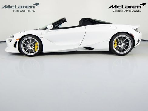 Used 2024 McLaren 750S Spider RWD image 9