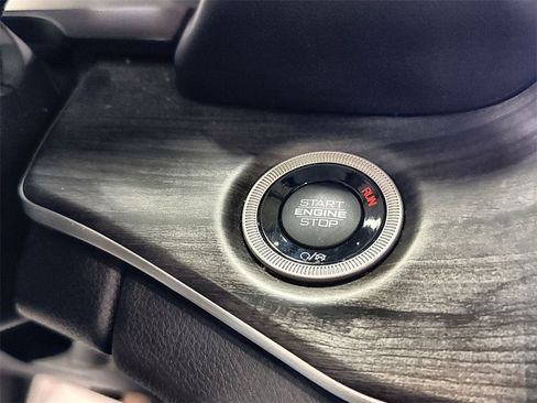 Used 2021 Jeep Grand Cherokee L Limited image 24