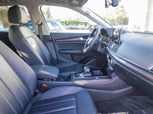 Certified 2023 Audi Q5 2.0T Premium Plus w/ Premium Plus Package AWD/4WD image 19