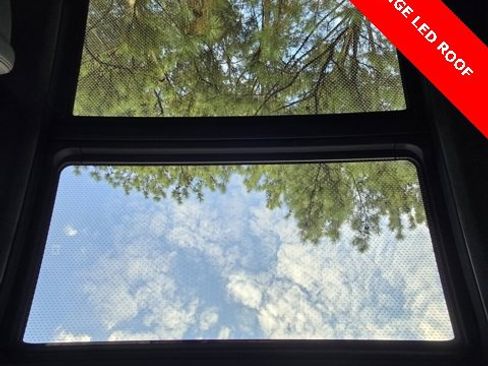 Used 2020 BMW X6 M50i w/ Executive Package image 6