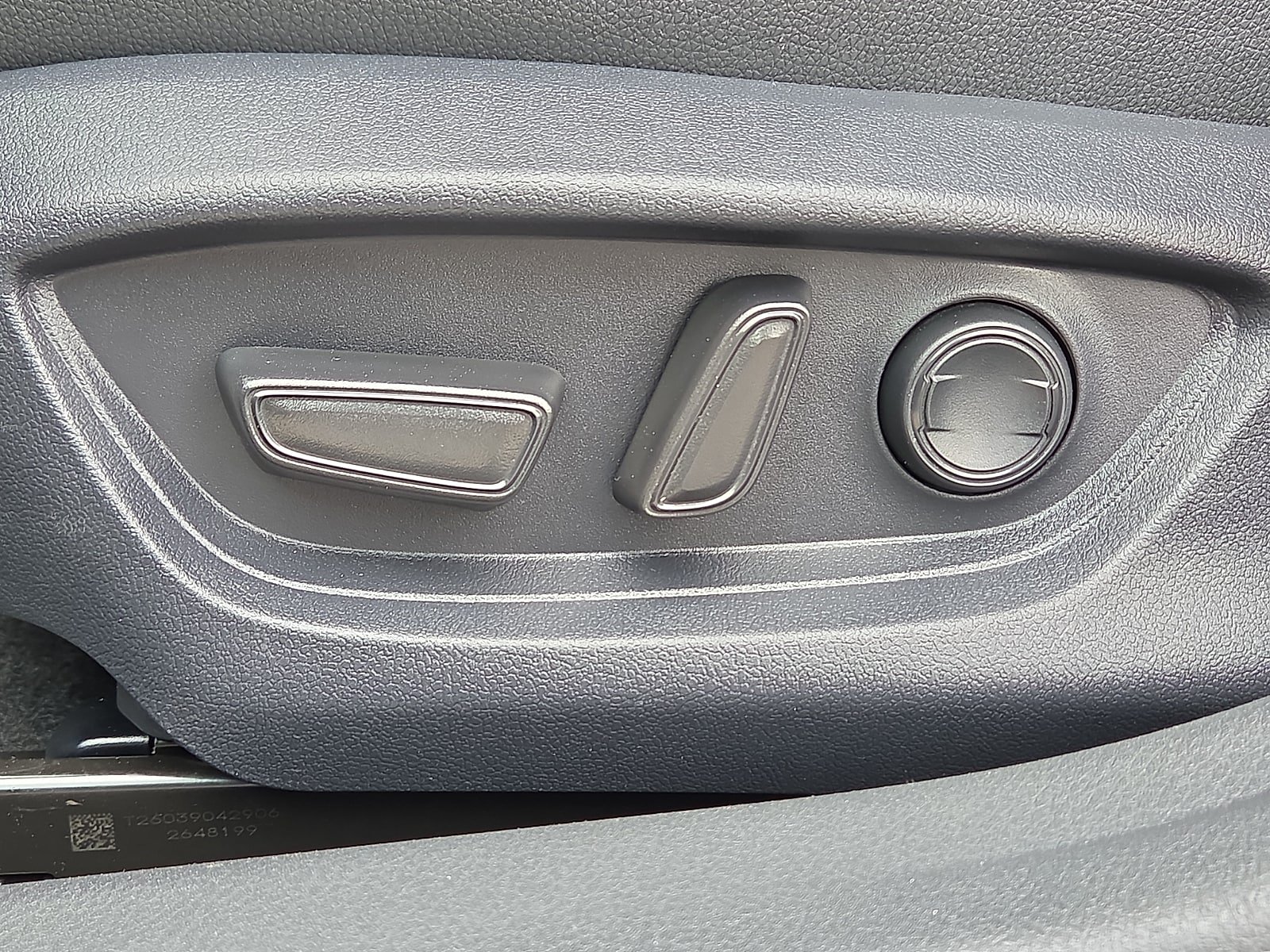 Used 2026 Toyota Camry SE FWD image 16