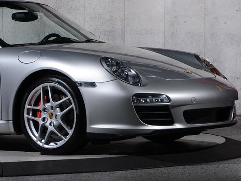 Used 2010 Porsche 911 Carrera S image 7