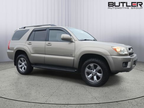 Used 2008 Toyota 4Runner Limited AWD/4WD image 9