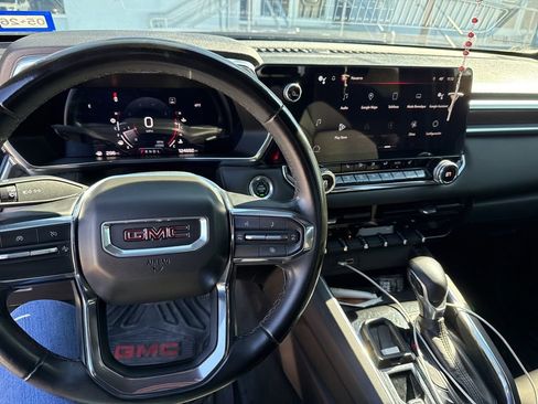 Used 2023 GMC Canyon Elevation w/ Elevation Premium Package image 14