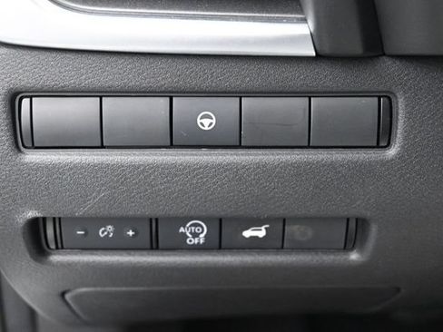 Used 2024 Nissan Rogue SV AWD/4WD image 18