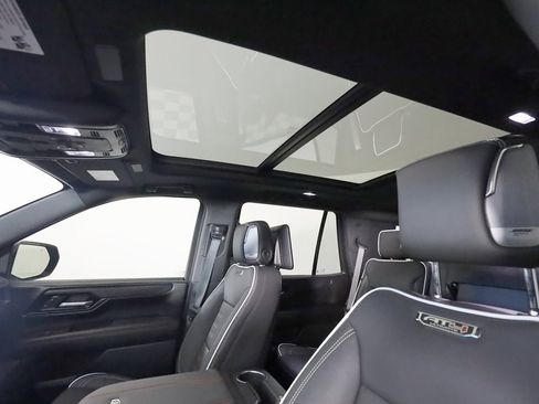 Used 2025 GMC Yukon AT4 Ultimate image 23