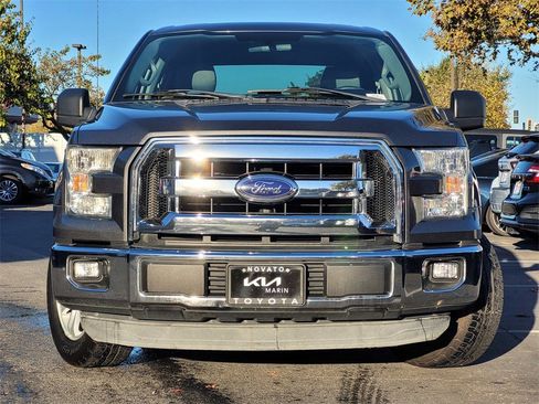 Used 2015 Ford F150 XLT image 2