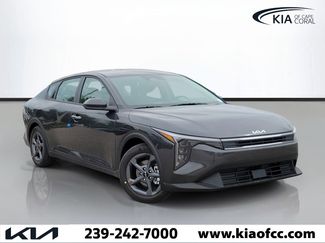 New 2026 Kia K4 FWD video 1