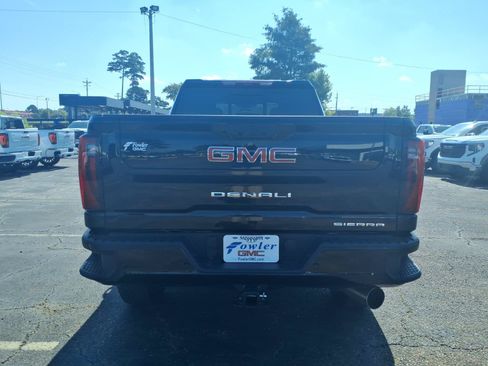 New 2026 GMC Sierra 2500 Denali w/ Denali Reserve Package AWD/4WD image 4