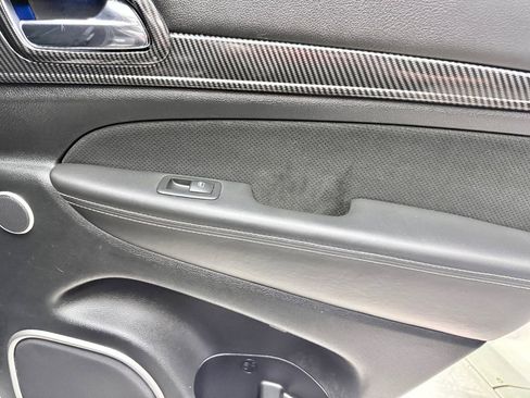 Used 2014 Jeep Grand Cherokee SRT8 w/ Luxury Group II image 16