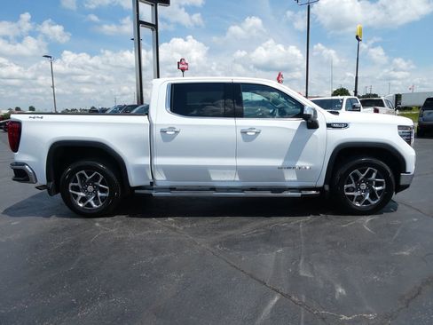 Certified 2026 GMC Sierra 1500 SLT w/ SLT Premium Package AWD/4WD image 4