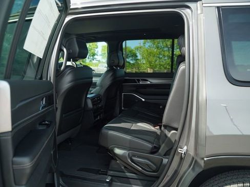 New 2026 Jeep Grand Wagoneer 4WD w/ Premium Group I image 14