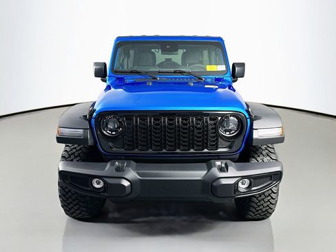 Used 2025 Jeep Wrangler Unlimited Sport AWD/4WD image 2