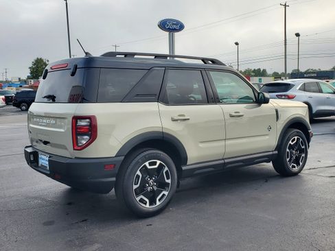 Used 2024 Ford Bronco Sport Outer Banks w/ Tech Package AWD/4WD image 4