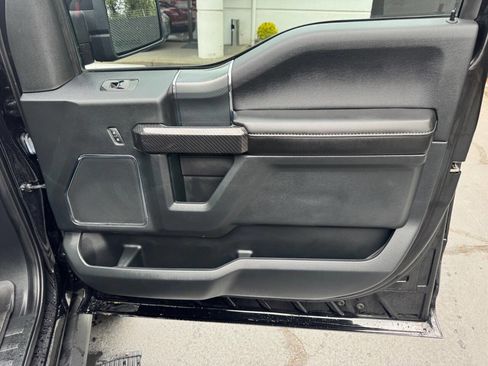 Used 2019 Ford F150 Lariat w/ Equipment Group 502A Luxury AWD/4WD image 21