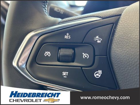 Used 2024 Chevrolet Trax LT w/ Driver Confidence Package FWD image 19