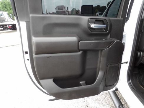 Used 2024 Chevrolet Silverado 3500 W/T w/ Snow Plow Prep Package AWD/4WD image 27