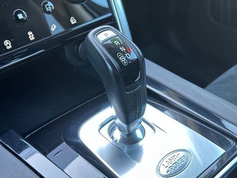 Used 2020 Land Rover Discovery Sport S image 22