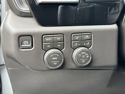Used 2026 Chevrolet Silverado 1500 LT Trail Boss w/ LT Trail Boss Premium Package AWD/4WD image 25