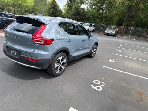 Used 2023 Volvo XC40 B5 Plus w/ Protection Package Premier image 16