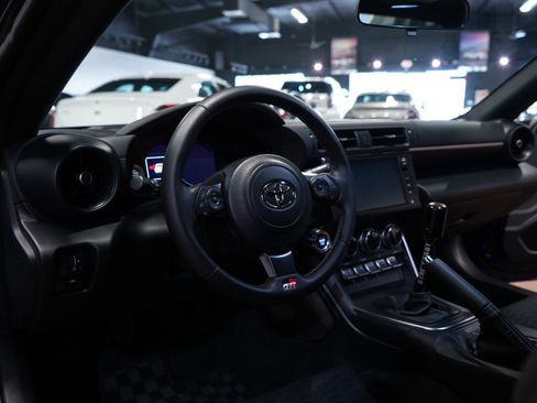 Used 2022 Toyota GR86 image 28