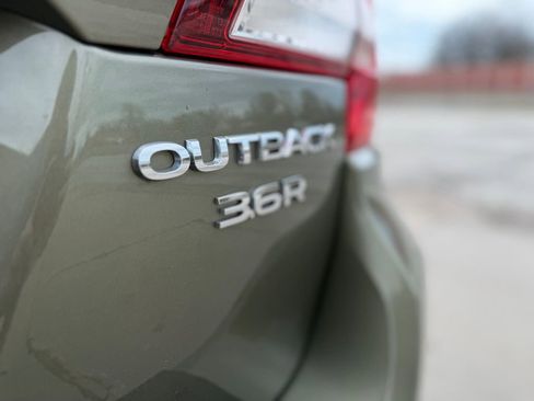 Used 2015 Subaru Outback 3.6R Limited AWD/4WD image 10