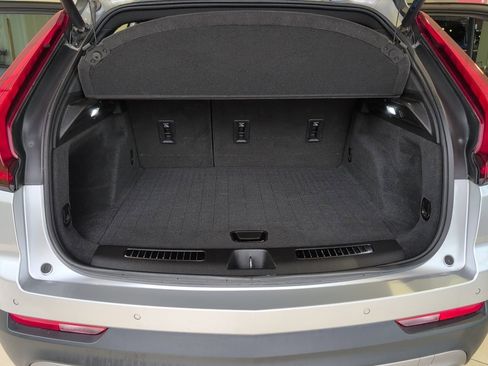 Used 2019 Cadillac XT4 Premium Luxury w/ Technology Package image 37