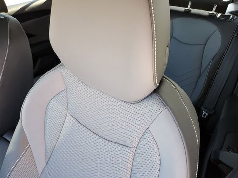 New 2026 Volkswagen Tiguan SE R-Line image 5