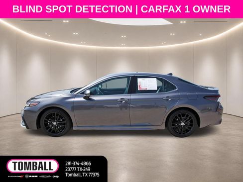 Used 2024 Toyota Camry XSE FWD image 4