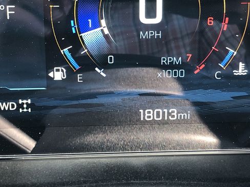 Used 2025 Chevrolet Equinox RS AWD/4WD image 15