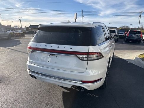 Used 2023 Lincoln Aviator Black Label w/ Class IV Trailer Tow Package image 18