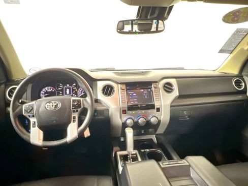Used 2018 Toyota Tundra SR5 image 29
