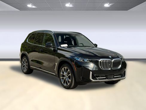 Used 2024 BMW X5 xDrive40i w/ Premium Package AWD/4WD image 7
