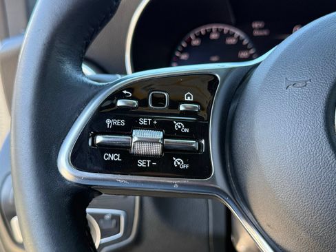 Used 2020 Mercedes-Benz GLC 300 4MATIC Coupe image 31
