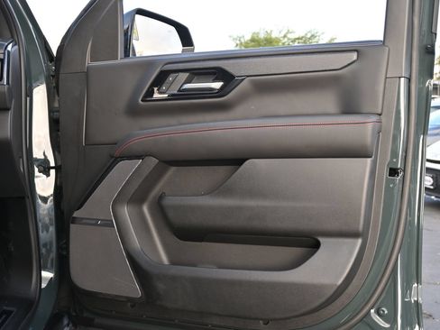 Certified 2026 GMC Yukon AT4 Ultimate AWD/4WD image 28