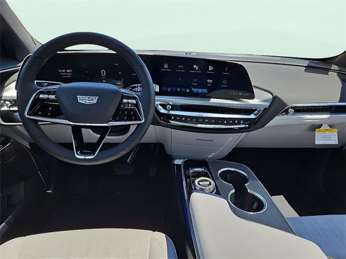 New 2025 Cadillac Lyriq Sport image 13