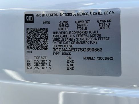 Used 2025 Chevrolet Silverado 1500 W/T image 32