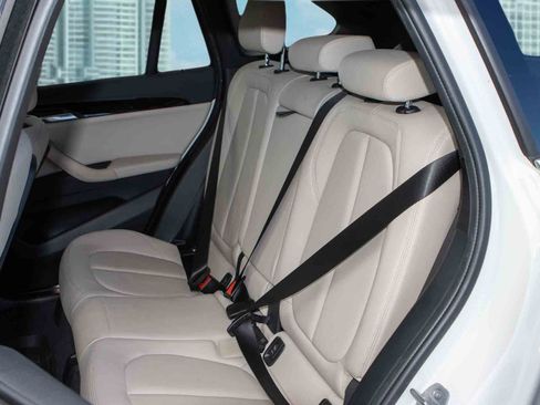 Used 2020 BMW X1 sDrive28i w/ Convenience Package image 17