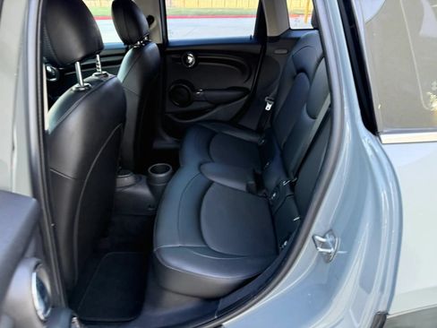 Used 2017 MINI Cooper 4-Door Hardtop FWD image 15
