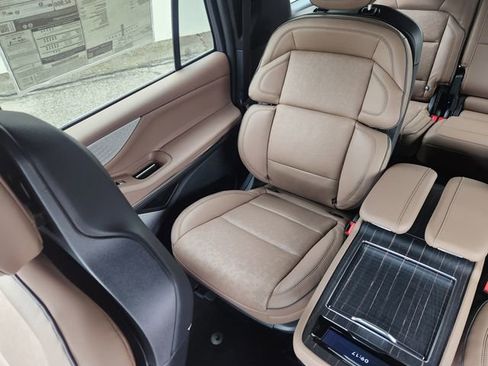 New 2026 Lincoln Navigator L Black Label AWD/4WD image 13