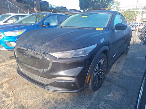 Used 2024 Ford Mustang Mach-E Select image 3