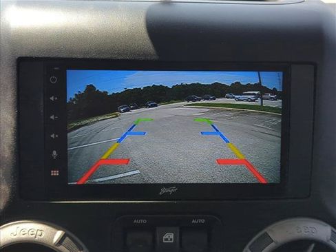 Used 2017 Jeep Wrangler Unlimited Sport AWD/4WD image 13