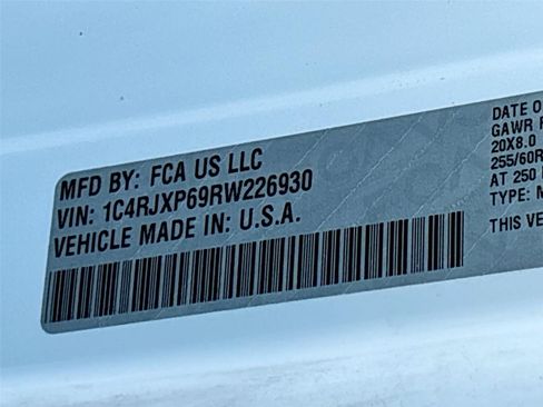 Used 2024 Jeep Wrangler Unlimited Sahara AWD/4WD image 31