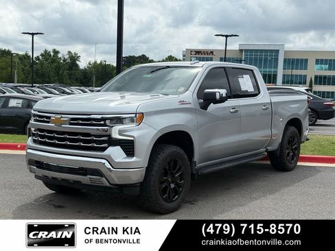 Used 2022 Chevrolet Silverado 1500 LTZ AWD/4WD image 3