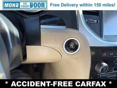 Used 2014 Chrysler 300 Base image 17