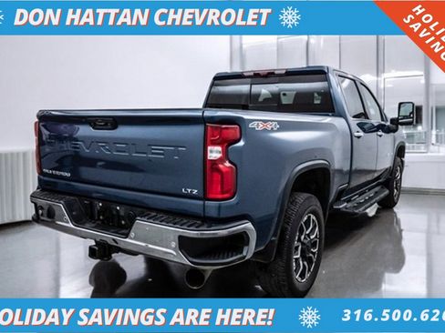 Used 2024 Chevrolet Silverado 2500 LTZ w/ LTZ Convenience Package image 38
