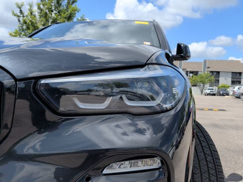 Used 2019 BMW X5 xDrive40i w/ M Sport Package AWD/4WD image 3