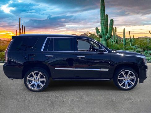 Used 2017 Cadillac Escalade Premium Luxury AWD/4WD image 2
